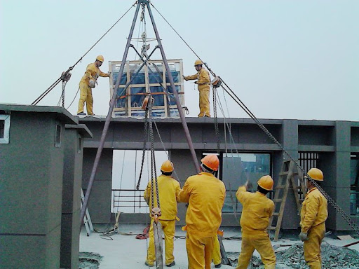 大型設備吊裝搬運安裝工需要掌握哪些安全技術措施？